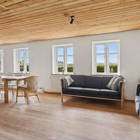 Idyllic Half-timbered House For 10 Guests Σπίτι διακοπών Kettinge