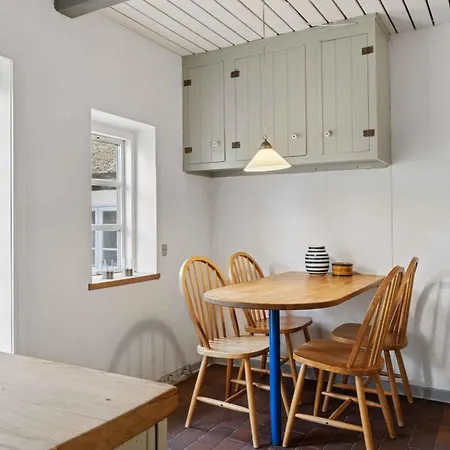 Idyllic Half-timbered House For 10 Guests Σπίτι διακοπών *