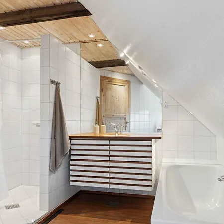 Idyllic Half-timbered House For 10 Guests Σπίτι διακοπών